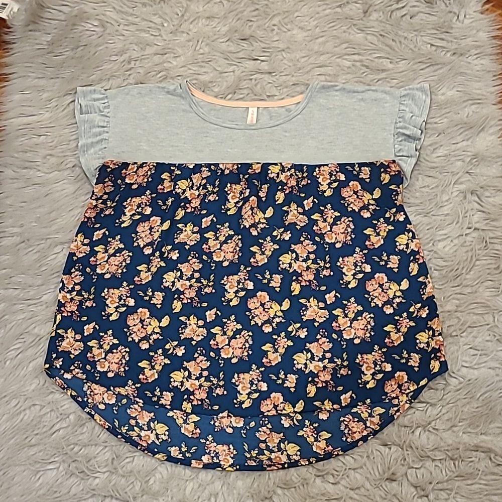 Xhiliration womens gray and teal floral flowy polyester rayon tshirt size xs
